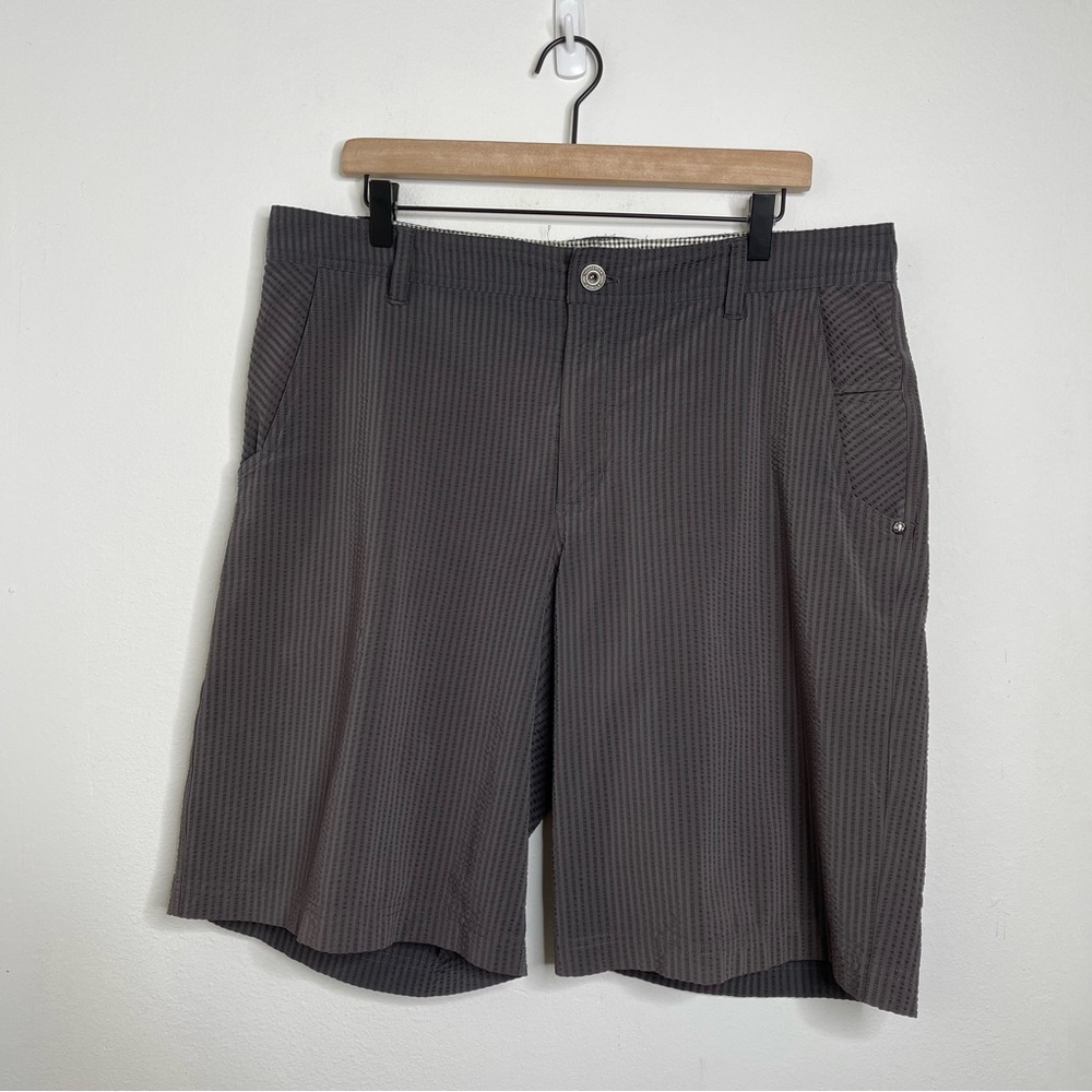 LULULEMON Men's Kahuna Seersucker Striped Golf Shorts Size 38 Outdoor - Picture 2 of 16